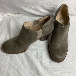 Life Stride bootie
